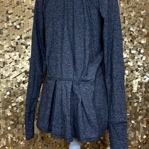 Lululemon ruffle pleated back work out top